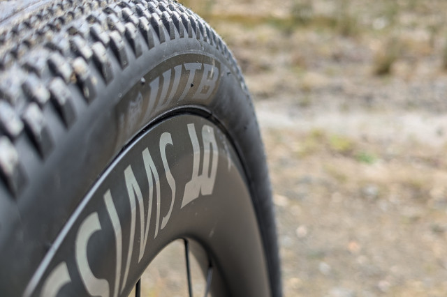 DTSwiss GRC 1100 Rim Close.jpg