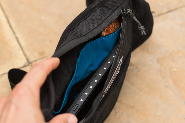 Dakine Hot Laps Stealth Waist Pack-3.jpg