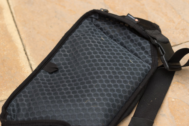 Dakine Hot Laps Stealth Waist Pack-6.jpg