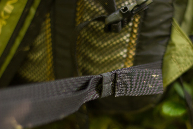 Dakine Session 8L Hydration Pack-4.jpg
