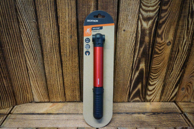 Decathlon MTB Pump 3000x2000.jpg