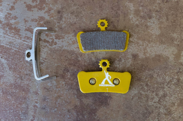 Disco-Brakes-Sintered-disc-pads-100.jpg