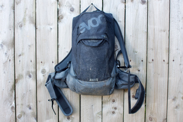 Evoc Trail Pro 16l hydration pack review 6.jpg