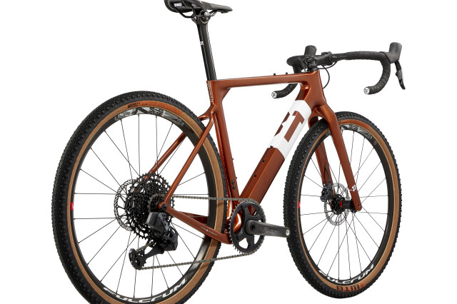 Exploro Eagle Team Brown Rear 45 DS.jpg