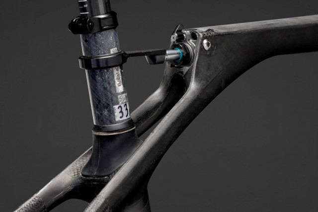 Specialized Diverge STR rear Future Shock detail
