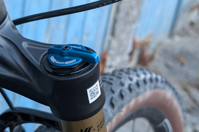 FOX 34 SL Float Factory GRIP SL Lever Close.jpg