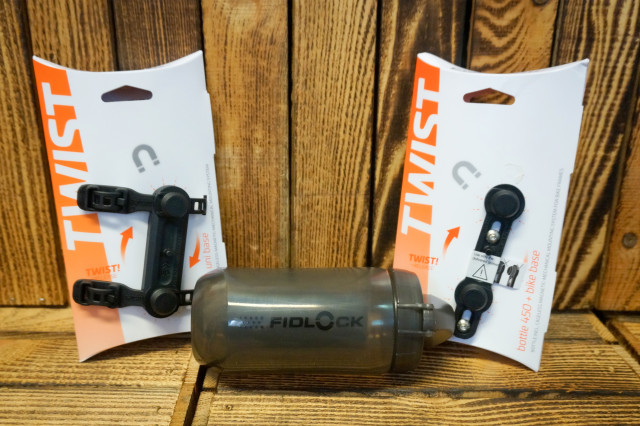 Fidlock magnetic water bottle 3000x2000.jpg