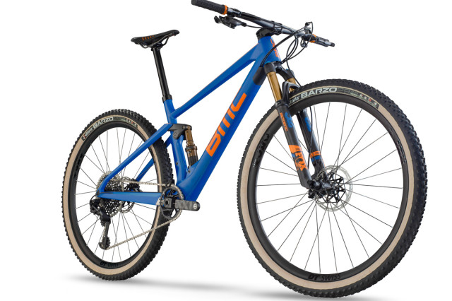 Fourstroke_01_ONE_front.jpg