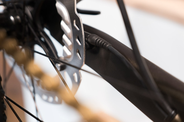 Fox-Live-Valve-smart-suspension-first-look-105.jpg