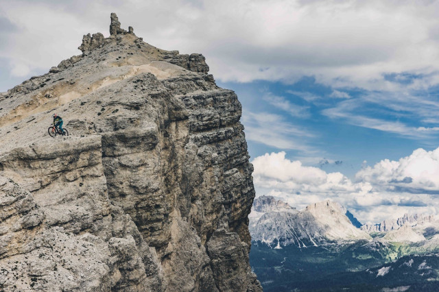 Gee Atherton Ridgeline IV: The Dolomites