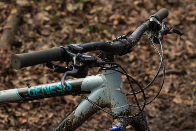 Genesis Core 30 Detail bars-6.jpg