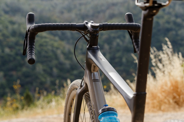 Giant Revolt Advanced gravel bike seat.jpg