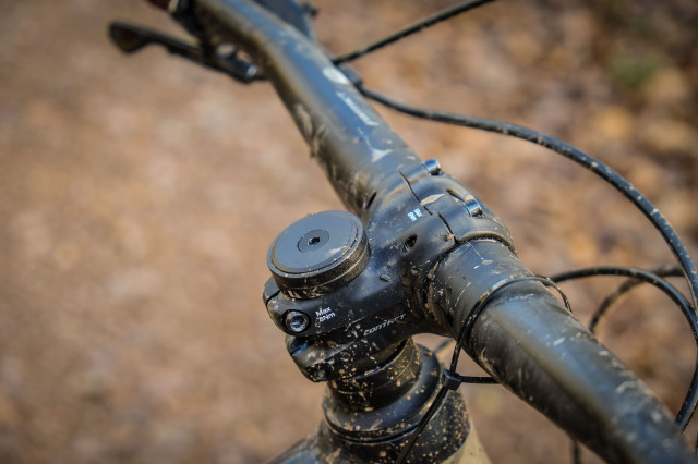 Giant Trance 29 3 Detail stem-8.jpg