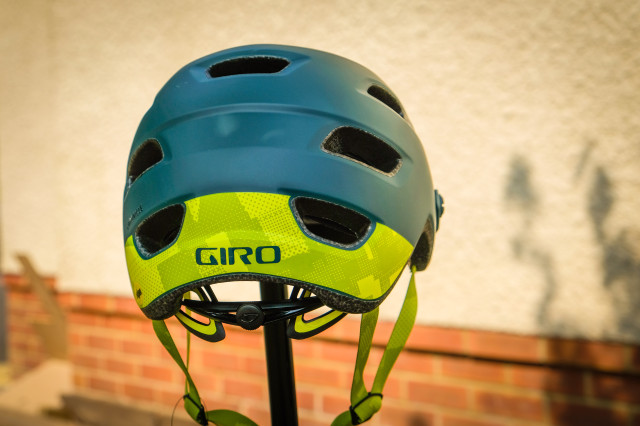 Giro Chronicle MIPS helmet-3.jpg