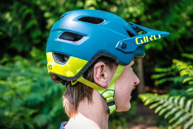 Giro Chronicle MIPS-6.jpg