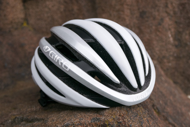 Giro-Cinder-MIPS-2.jpg