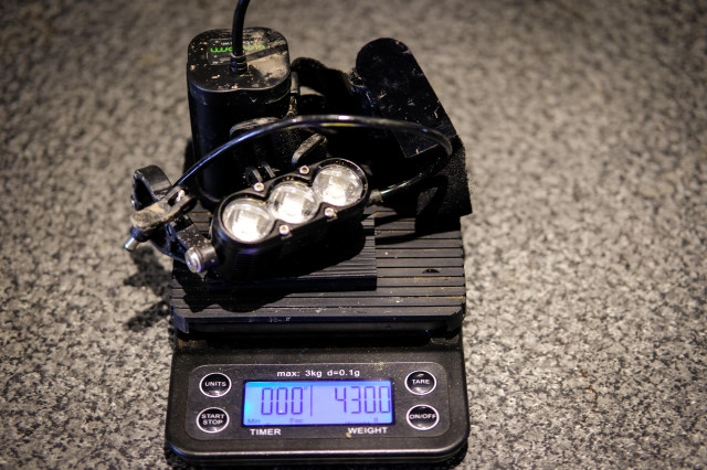 Gloworm XSV Front Light-1.jpg
