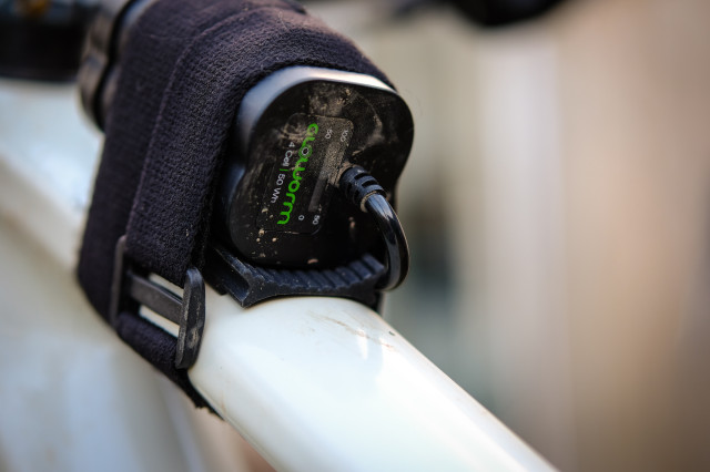 Gloworm XSV Front Light-5.jpg