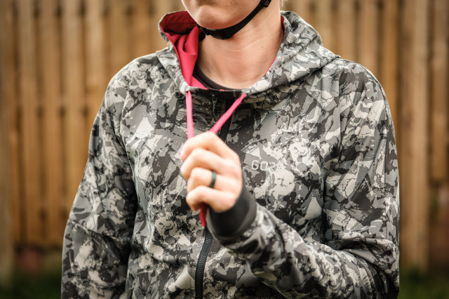 Gore C5 womens Windproof Camo hooded jacket-4.jpg