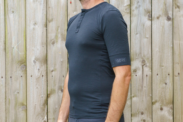Gore Explore Shirt 2021 Review 2.jpg