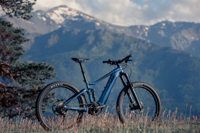 Liv Cycling Intrigue E+1 e-bike Detail Whole bike 