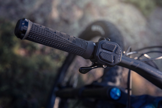 Liv Cycling Intrigue E+1 Detail e-bike Ride Control