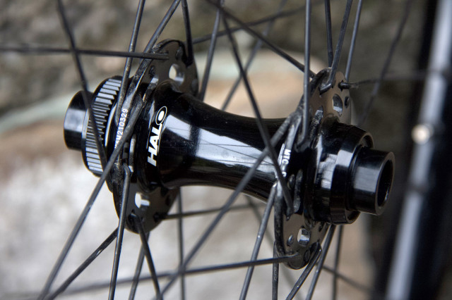 Halo Vapour 35 Stealth 29″ Wheelset review 2022 2.jpeg