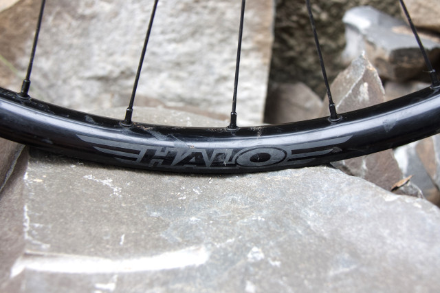 Halo Vapour 35 Stealth 29″ Wheelset review 2022 6.jpeg