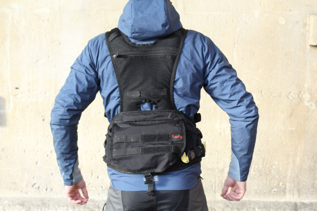 Henty-bum-bag-100.jpg