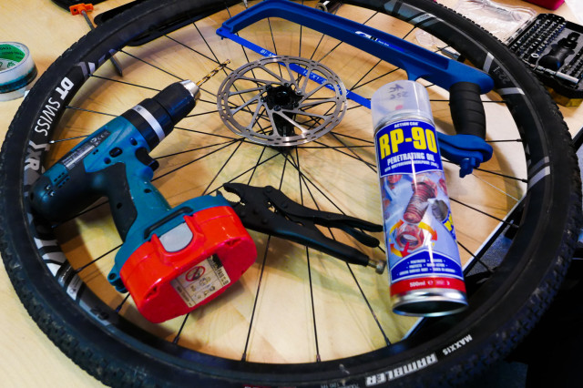 How-to-free-seized-rounded-bolts-disc-rotor-pedal-cleats-107.jpg