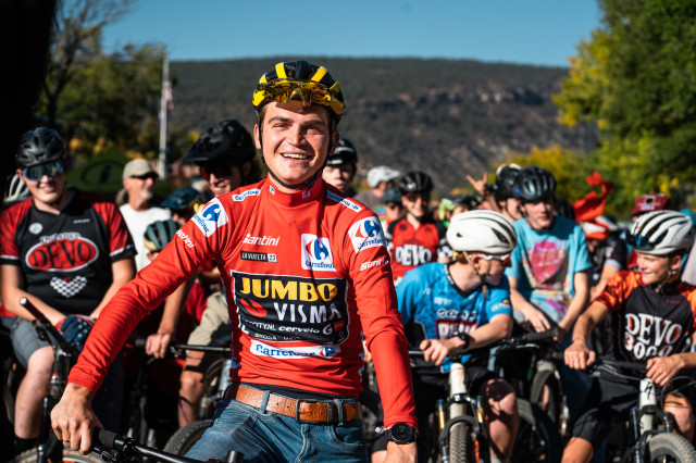 Huldiging Sepp Kuss - Durango.jpg