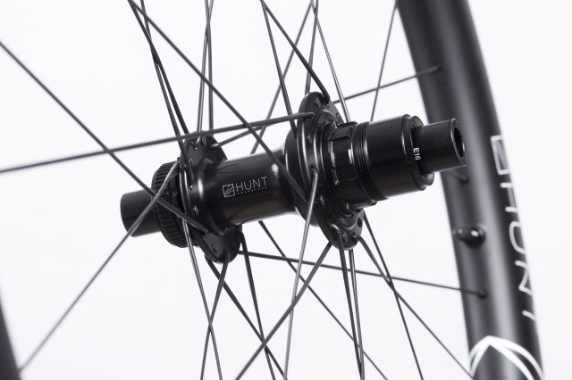 HUNT 42 Limitless Gravel Adventure wheelset