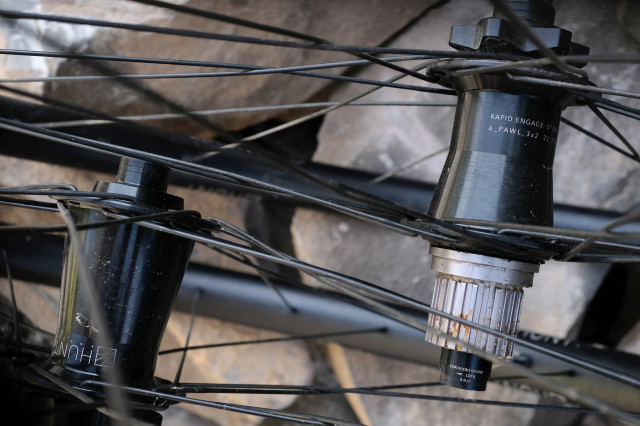 Hunt Enduro Wide V2 Wheels Review 2022 hubs.JPG