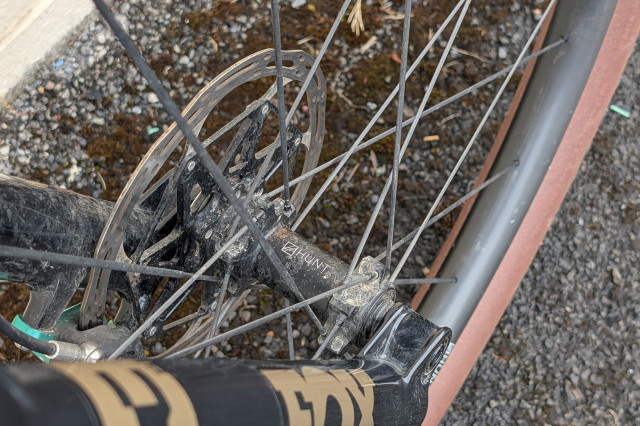 Hunt Proven Carbon XC UD Carbon Spoke wheelset Front hub.jpg
