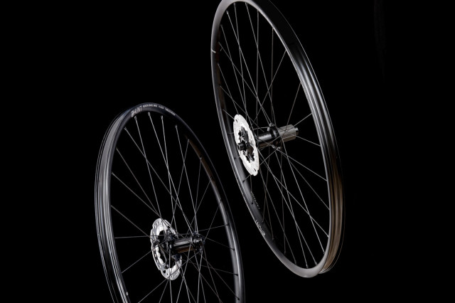 HuntandMissGrape-March2021-1-HuntWheels.jpg