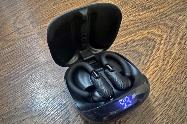 Mixx StreamBuds Sports Charge 2 wireless earbuds