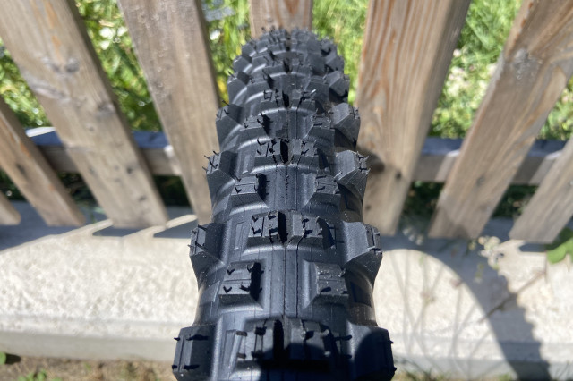 Michelin_Wild_Enduro_Racing_Line_Front_2