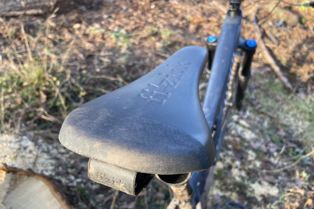 Fizik Gravita Alpaca X5 seat_3