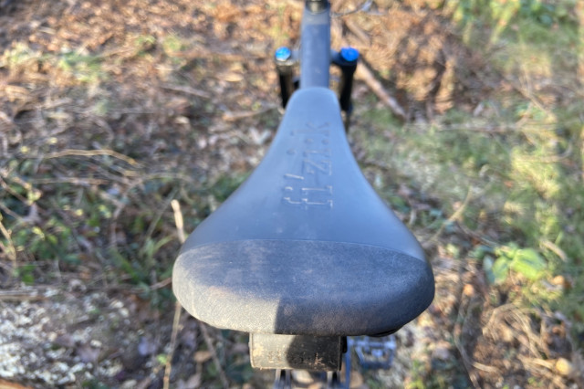 Fizik Gravita Alpaca X5 seat_2