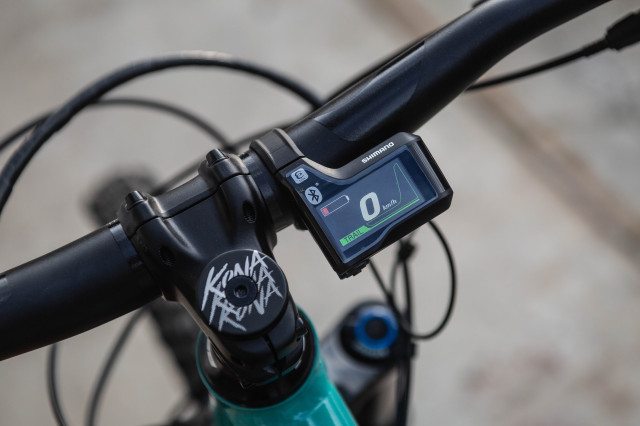 Kona Remote Steps