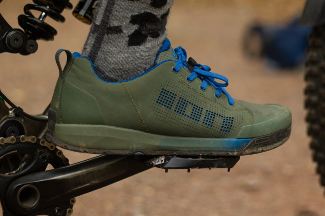 Ion Raid Amp Flat Shoes-1.jpg