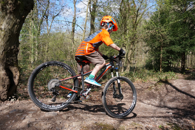 Islabike-Creig-24-Pro-Action.jpg