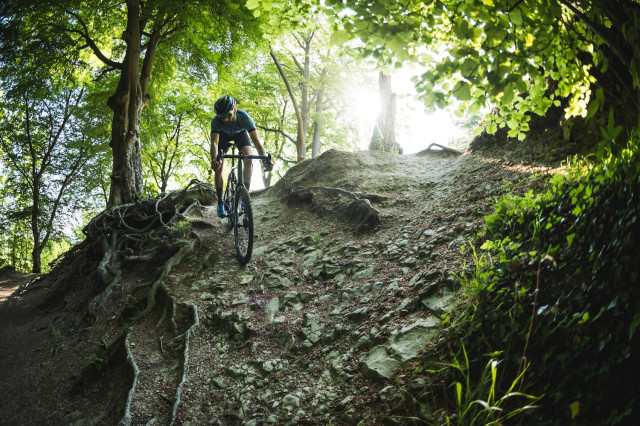 Kinesis UK_Tripster AT_Roots manoeuvre_DSC7879.jpg