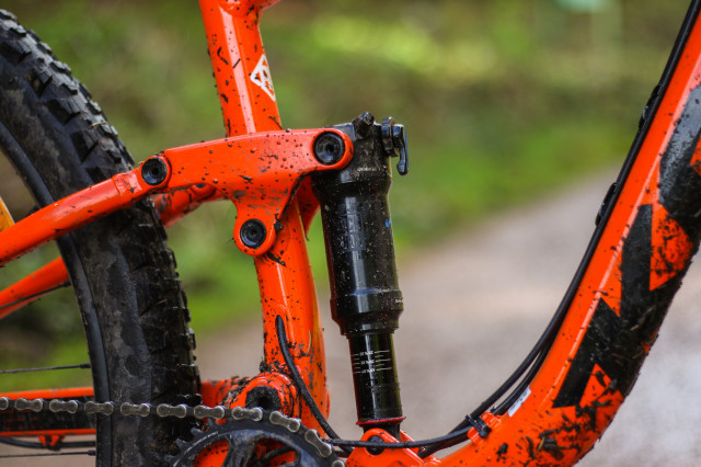 Kona Satori DL Detail shock.jpg