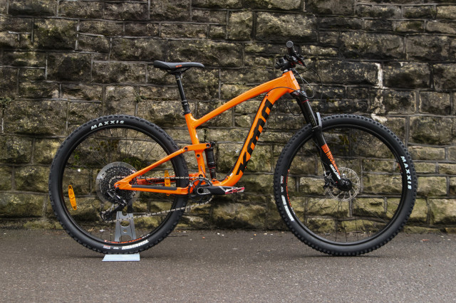 Kona Satori DL Detail whole bike-1.jpg