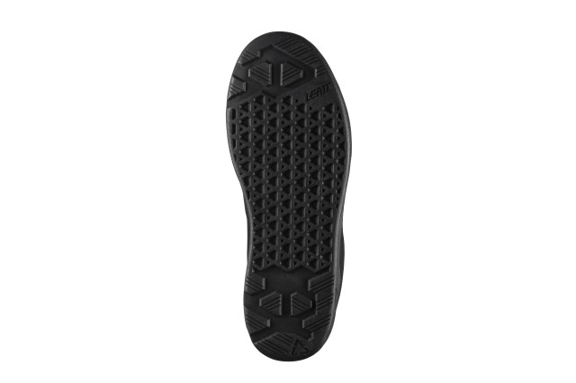 Leatt_Shoes_DBX_2.0_Flat_Blact_Sole_CROP.jpg