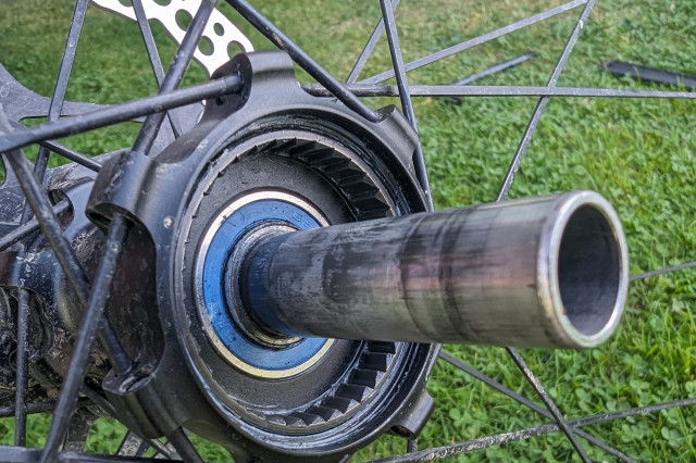 Levati_XC32_freehub.jpg