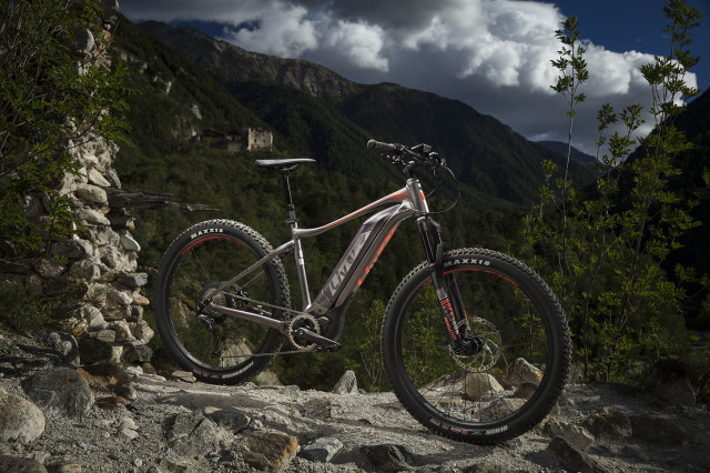 Liv Vall E+ e-bike detail. whole bike