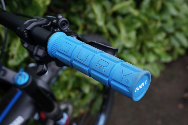 Lizard Skins Oury V2 Single Lock-On 3.jpeg
