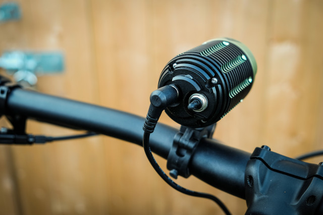 Lumicycles Apogee Front Light-6.jpg